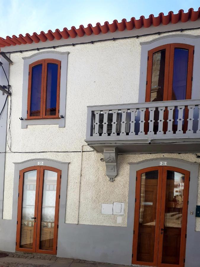 Casa Do Largo Da Igreja *